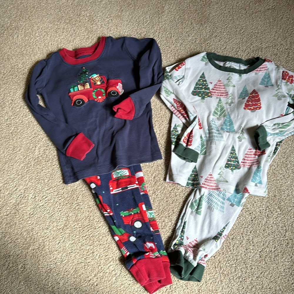 Gymboree and Burt’s Bees Kids Holiday Pajama Set - Red and Green